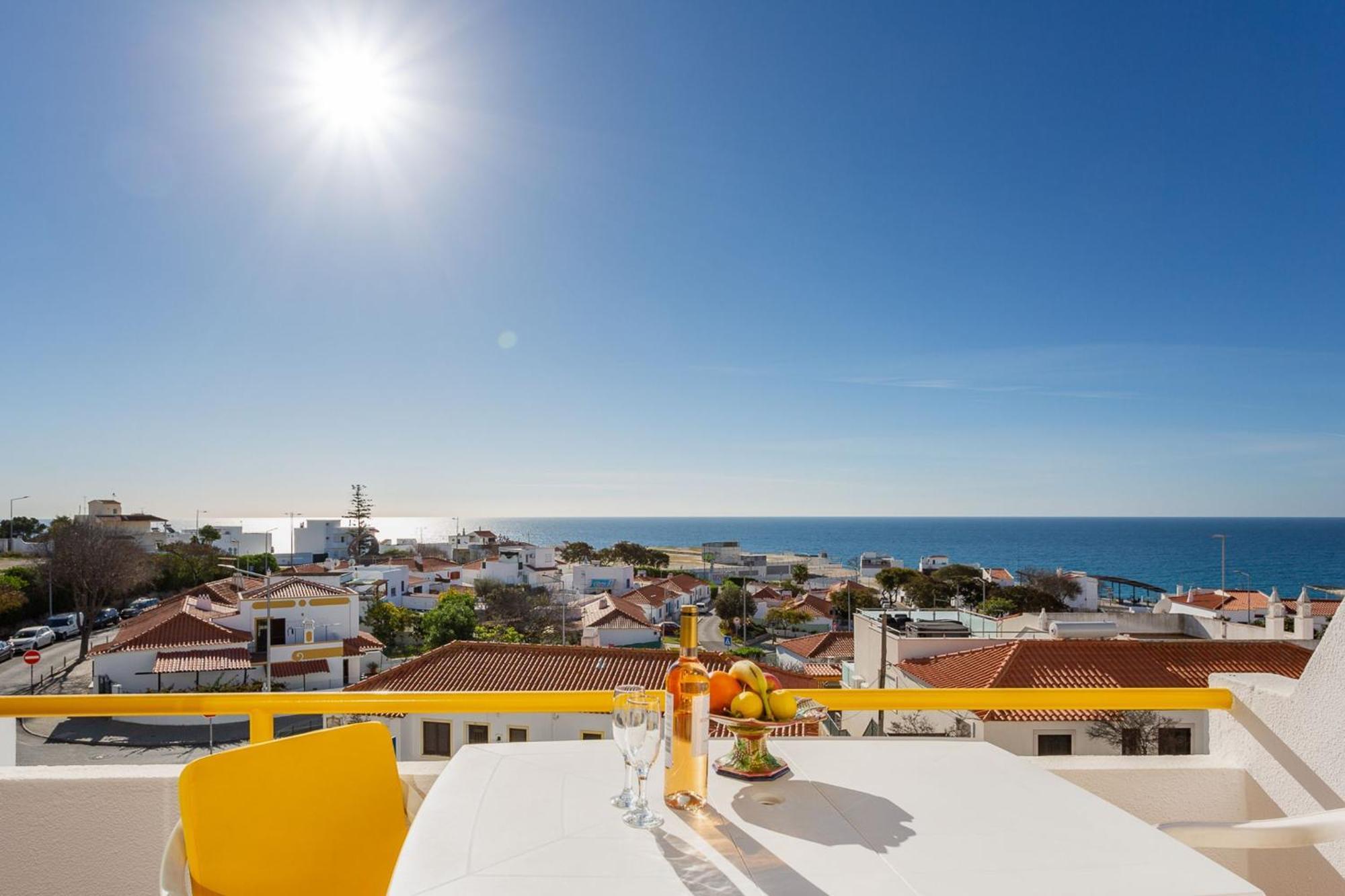 Typical T2 In Albufeira W/ Balcony By Lovelystay Extérieur photo