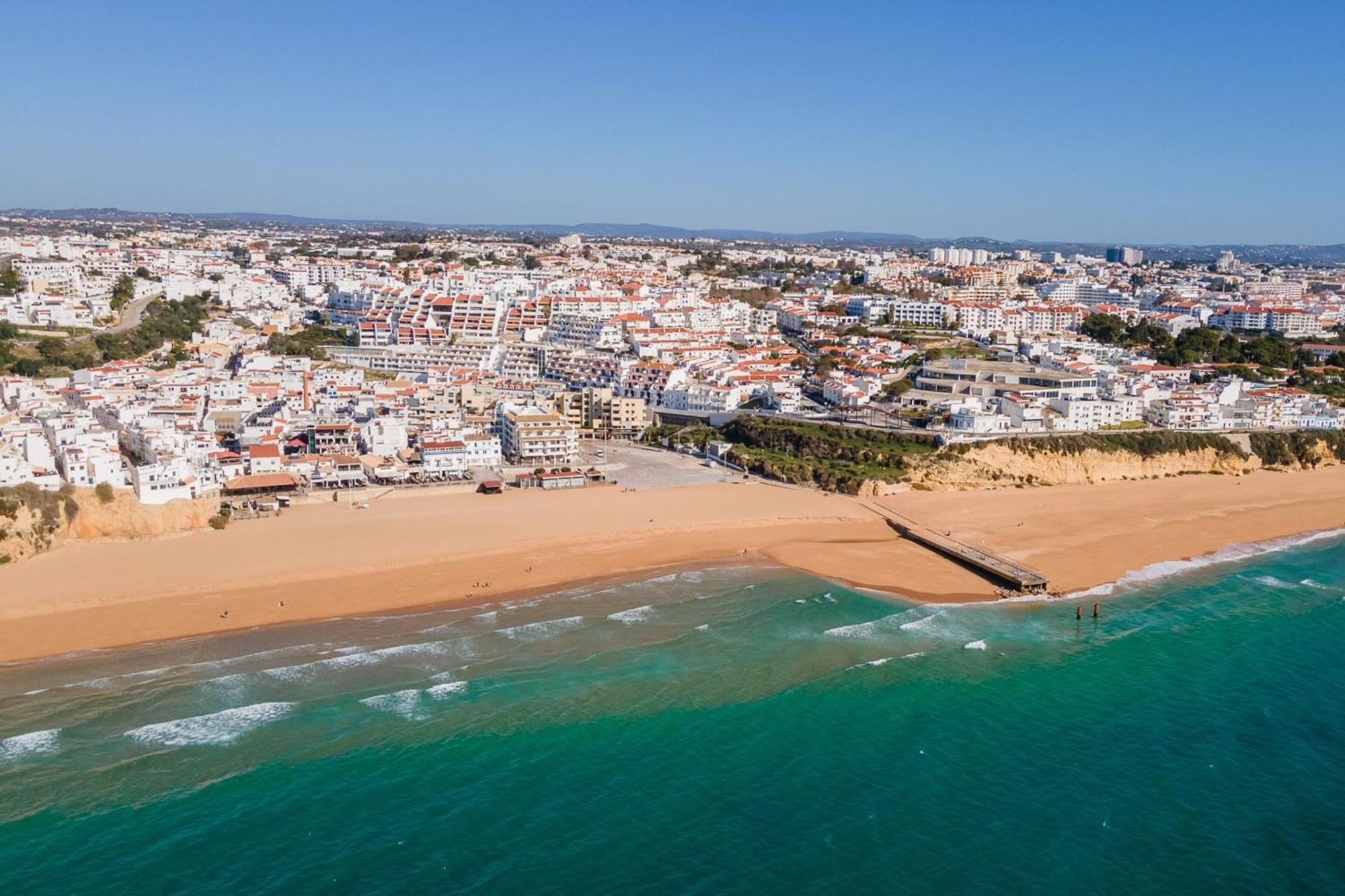 Typical T2 In Albufeira W/ Balcony By Lovelystay Extérieur photo